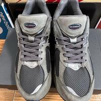 New Balance 2002R Classic Grey 36-45