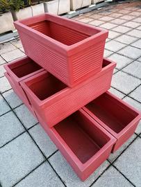 FIORIERE IN PVC RIGATE COLOR TERRACOTTA