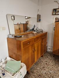 credenza con specchio 