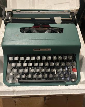 Olivetti lettera 32 nuova con scustodia e scstola