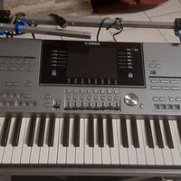 Tastiera Yamaha Tyros 5