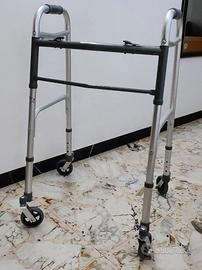 Deambulatore pieghevole con 4 ruote. Come Nuovo