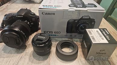 reflex canon 60d + obiettivi e paraluci originali