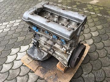 Motore Alfa Romeo 2000 GT Duetto R 00512 Weber 40