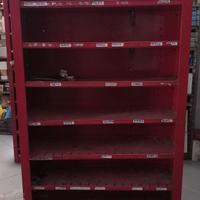 Scaffali e contenitori bocca di lupo