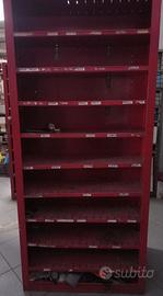 Scaffali e contenitori bocca di lupo