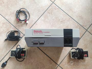 Nintendo NES originale con Super Mario 1
