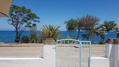 FRONTE MARE PANORAMICA VILLETTA x COPPIA/BIMBO