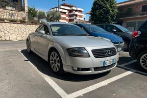 AUDI TT MK1 8n 1999 ASI Targa Oro