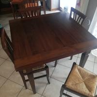 tavolo legno massello più 4 sedie seduta vimini