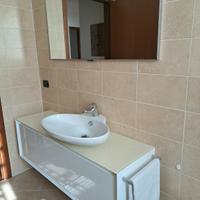 Mobile lavabo bagno con specchio 