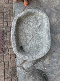 Lavandino in pietra