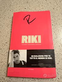 RIKI: libro, una fascia e 3 CD, 2 firmati