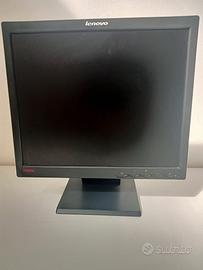 Monitor Lenovo 17 pollici 9227-AG1