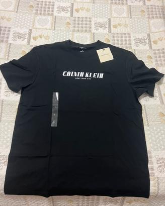 Calvin Klein - T-shirt - L