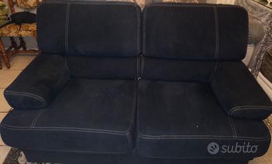 Divano in buone condizioni a Biella