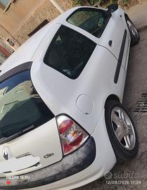 Clio 2A serie bianca