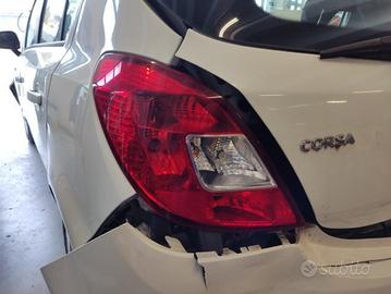 Fanale posteriore sinistro OPEL CORSA D del 2014