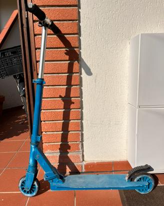 Monopattino bimbo 5-10 anni (gratuito)