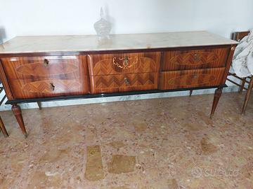 mobili d'antiquariato