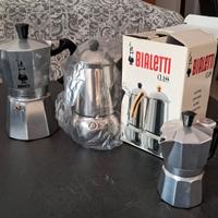 Tre caffettiere mai usate