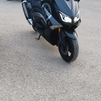 Yamaha T max iron max