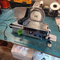 Affettatrice in acciaio Inox "elektronik 200"