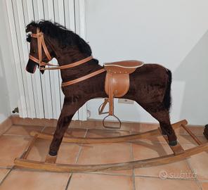 Cavallo a dondolo vintage