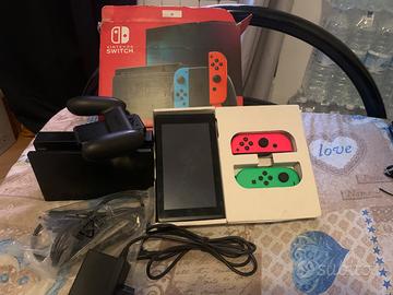 Nintendo Switch V2 Completa Box + 2 Giochi