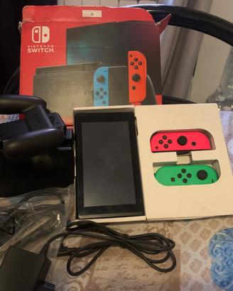 Nintendo Switch V2 Completa Box + 2 Giochi