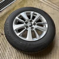 Gomme Estive + cerchi 16 Toyota Yaris Cross 2024