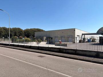 Immobile di 3800 m² con 3 locali a Mazzano
