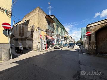 Negozio Mugnano di Napoli [MLF61ACG]