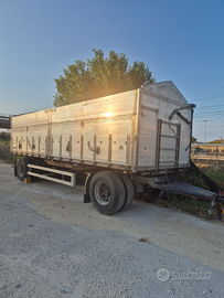 Rimorchio ribaltabile