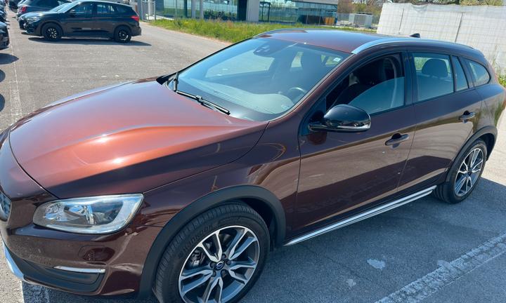 Volvo V60 Cross Country
