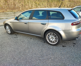 Alfa Romeo 2.4 JTDm 210 cv