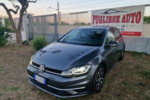 VOLKSWAGEN Golf 7.5 1.6 TDI DSG FULL-LED COCKPIT