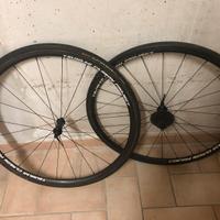 Ruote carbonio Tsunami + Dura-Ace 11v per Tubolare