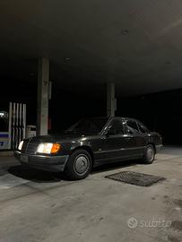 Mercedes 200 W124