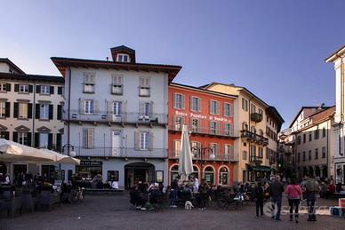 Trilocale di 70mq con box auto-Laveno Mombello