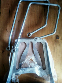 Portapacchi con staffe