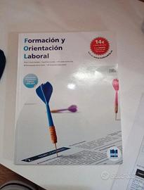 Libros 1° de grado medio de Peluquería y cosmética