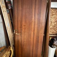 Porte per interni in noce
