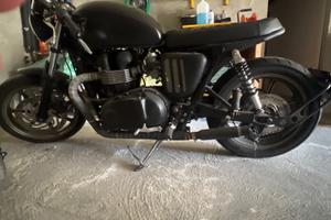 triumph cafe racer