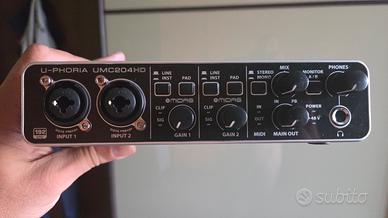 scheda audio Behringer Uphoria204HD