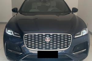 Jaguar F-Pace AUTOCARRO