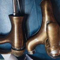 coppia rubinetti.ottone 