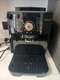 De Longhi Magnifica S
