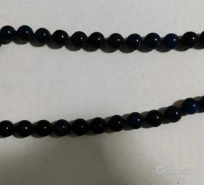 Collana in agata blù con fermaglio in oro