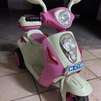 Vespa elettrica a 3 ruote per bambini